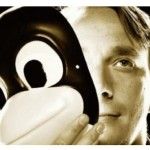 Linus usa Fedora 9… y nunca ha usado Debian