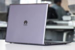 portátil Huawei MateBook con Deepin